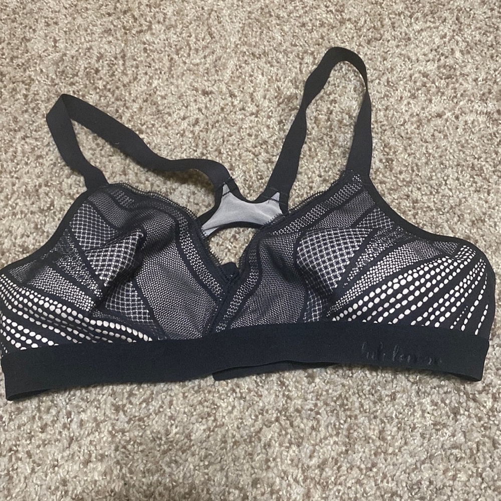 Lululemon bra